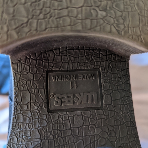 Mukluks high zip black boots, size 11, wore once - Picture 4 of 6